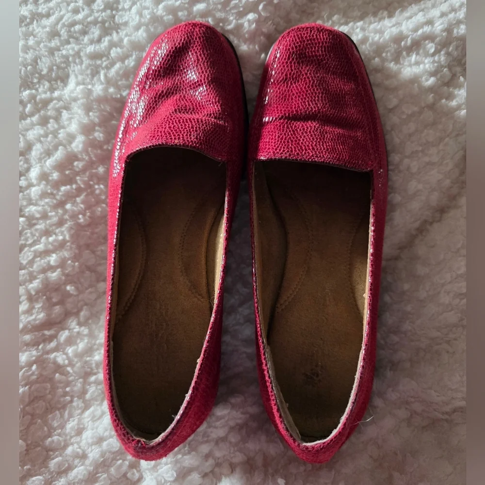 Aerosoles Red Textured Loafers Wedge Comfort Slip On Size 6.5